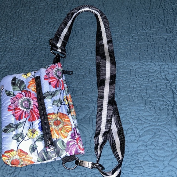 THINK ROYLN Bum Bag Crossbody Bag - Picture 4 of 12